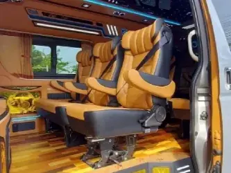 VIP Toyota Commuter for Ban Phe transfers