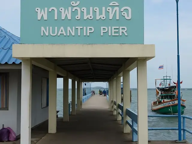 Nuantip Pier, Ban Phe